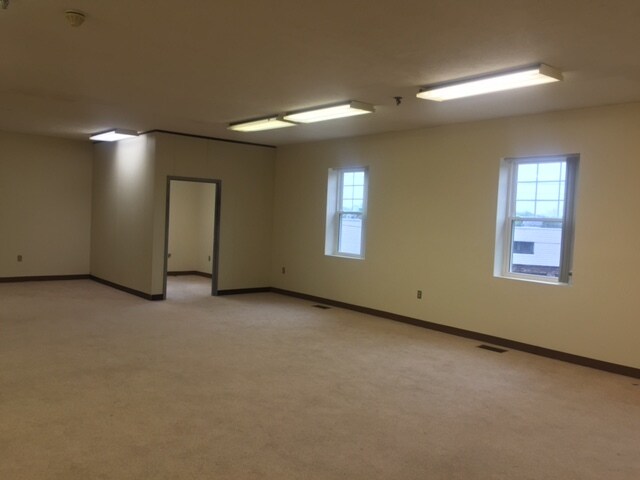 More Photos Of 21 Mazzeo Dr, Randolph Office For Sale