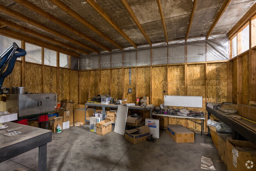 More Photos Of 71722 E Columbia Ave, Boardman Industrial For Sale