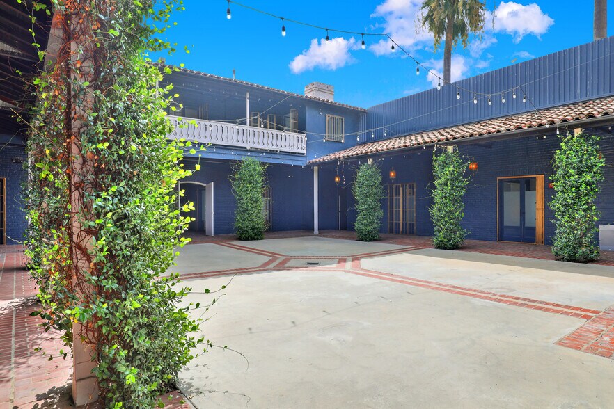 More Photos Of 435 S Boyle Ave, Los Angeles Office Residential For Sale