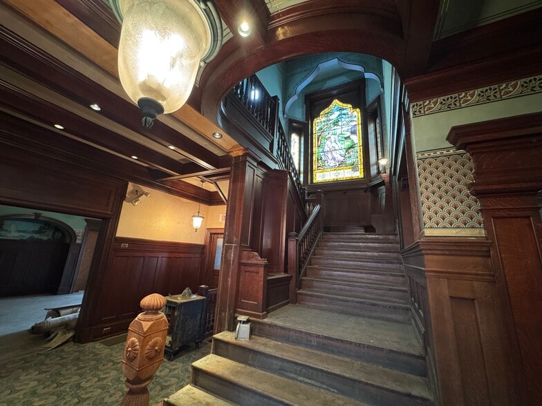 More Photos Of 624 W Main St, Norristown Warehouse For Sale