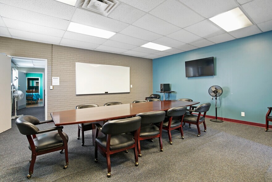 More Photos Of 2001 S Vermont Ave, Los Angeles Industrial For Sale