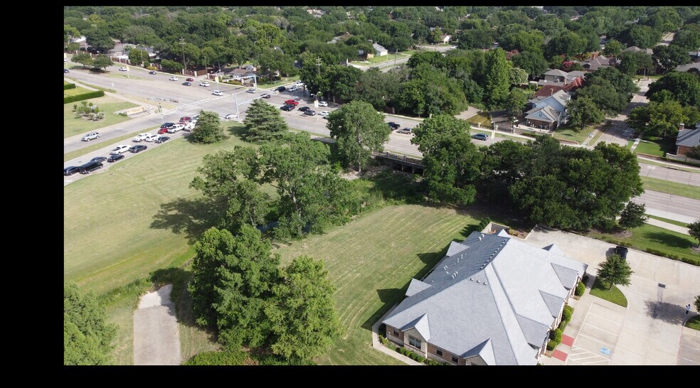 More Photos Of 1050 W Campbell Rd, Richardson Medical For Sale