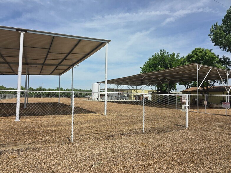 More Photos Of 28548 Woollomes Rd, Wasco Land For Sale