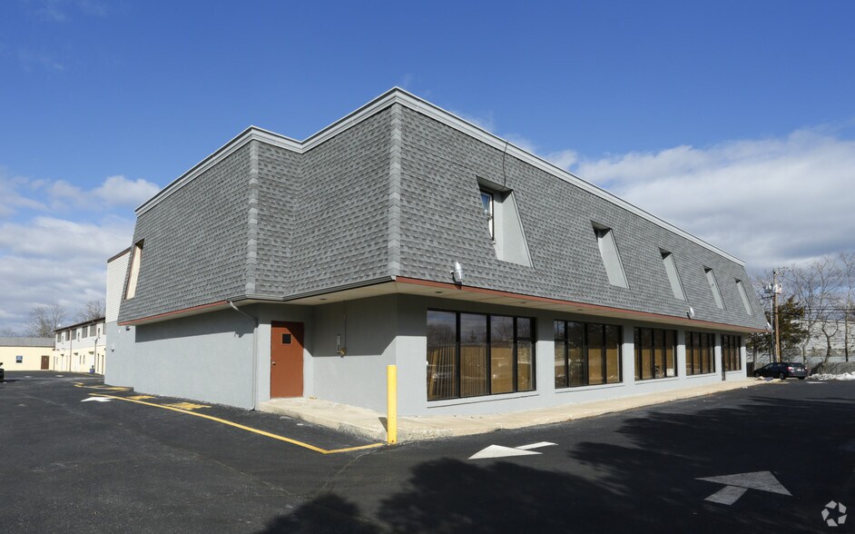 More Photos Of 2400 Belmar Blvd, Belmar Light Distribution For Lease