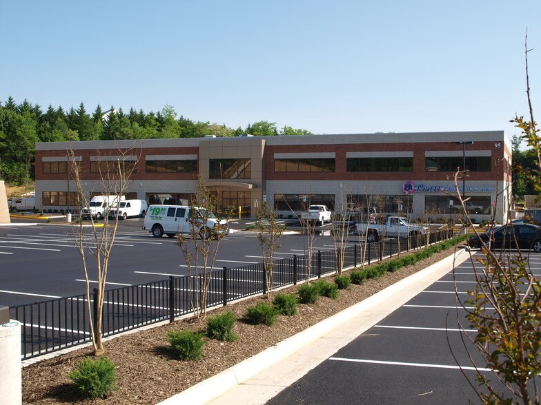 More Photos Of 95 Dunn Dr, Stafford Medical For Lease