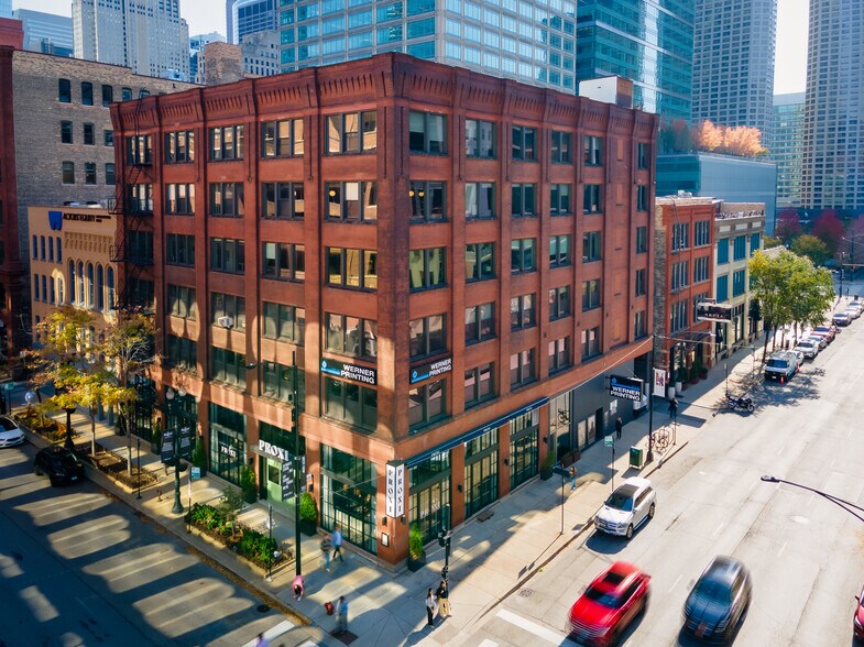 More Photos Of 133 N Jefferson St, Chicago Loft Creative Space For Lease