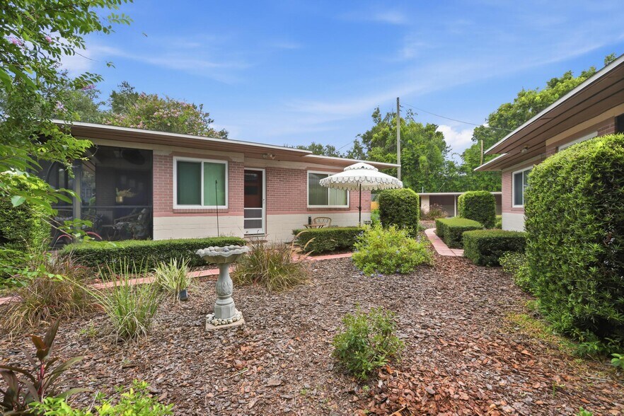 More Photos Of 642 Harwood St, Orlando Apartments For Sale