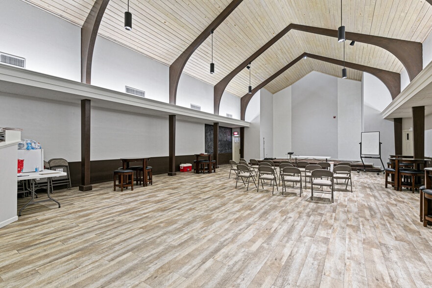 More Photos Of 2703 Wesley St, Greenville Religious Facility For Sale