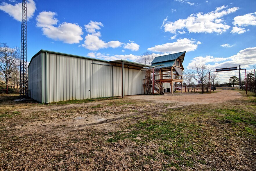 More Photos Of 1374 State Hwy 71, Bastrop Flex For Lease