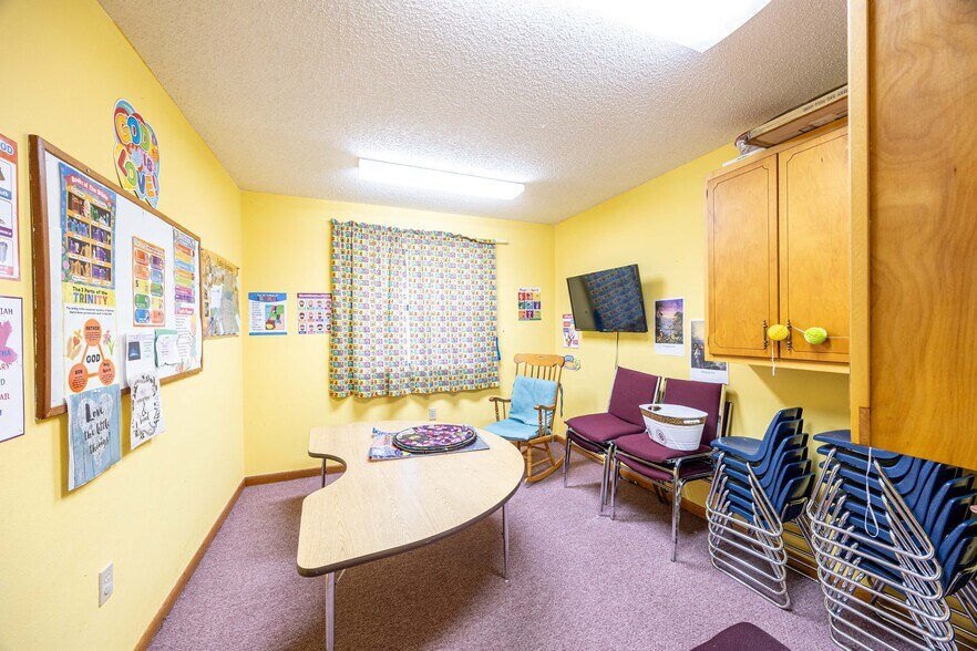 More Photos Of 5056 FL-47, Lake City Specialty For Sale