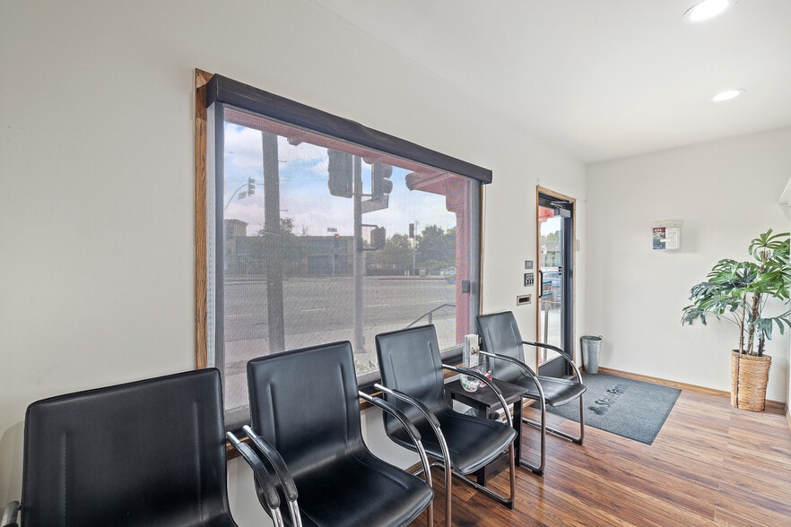 More Photos Of 1063 Colorado Blvd, Los Angeles Medical For Sale