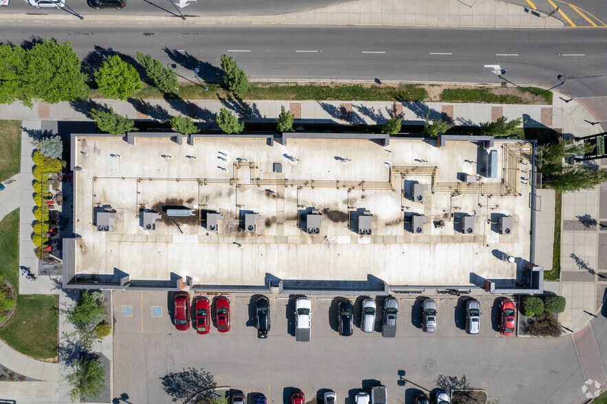 More Photos Of 124 8 St SW, Airdrie Storefront For Lease