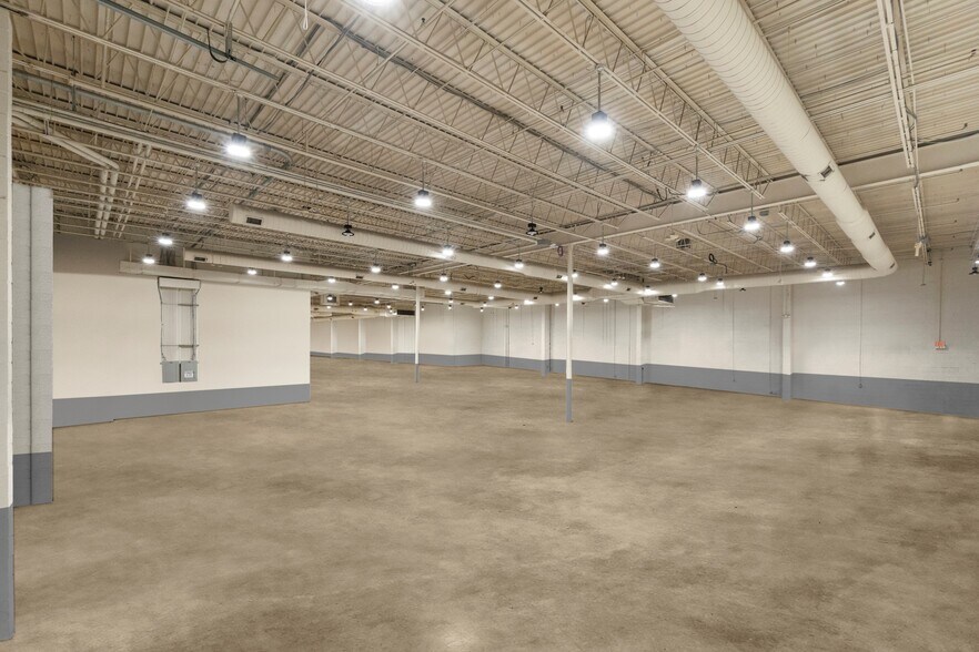 More Photos Of 840 S Pickett St, Alexandria Manufacturing For Sale