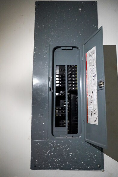 More Photos Of 2801 W University Dr, Edinburg Storefront For Sale