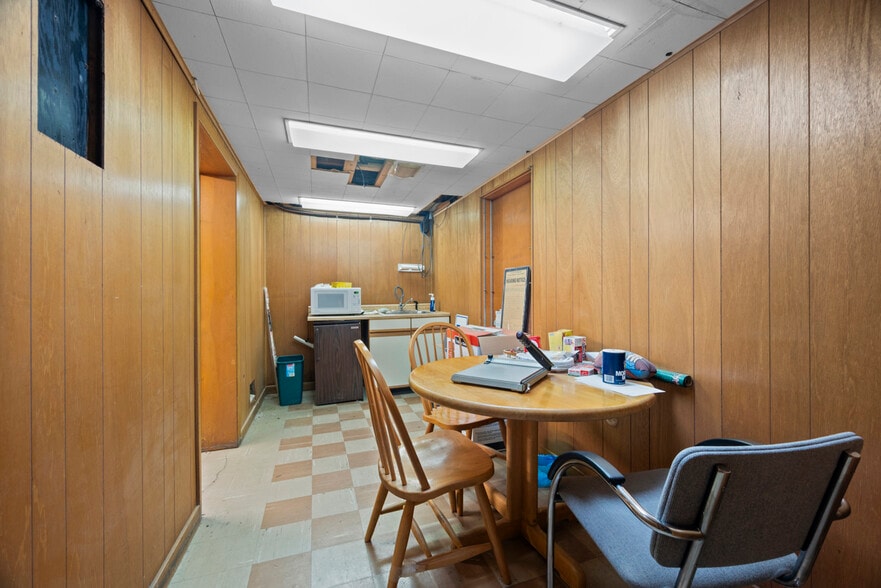 More Photos Of 258 42nd St, Pittsburgh Office For Sale