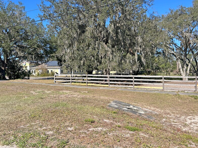 More Photos Of 7021 Lithia Pinecrest Rd, Lithia Land For Sale