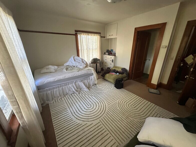 More Photos Of 410 Central Ave, Pacific Grove Apartments For Sale