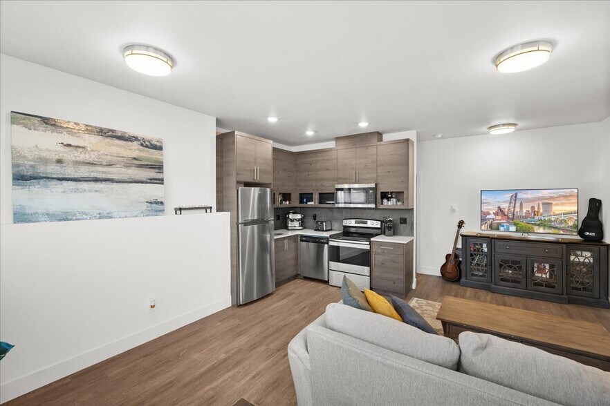 More Photos Of 8057 SE 19th Ave, Portland Apartments For Sale