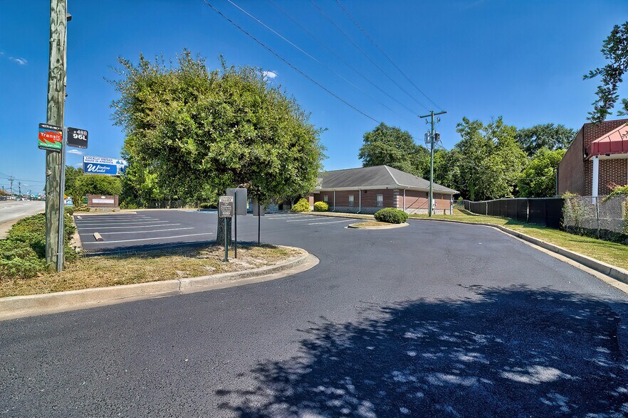 More Photos Of 811 Sunset Blvd, West Columbia Medical For Sale