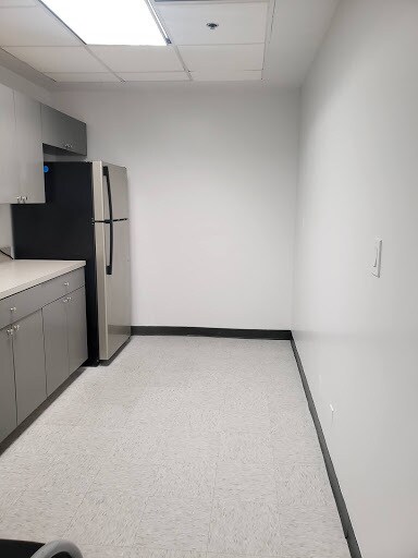 More Photos Of 1909 Tyler St, Hollywood Office For Lease