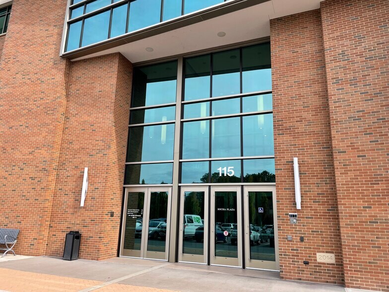 More Photos Of 115 Saratoga Rd, Schenectady Office Residential For Lease