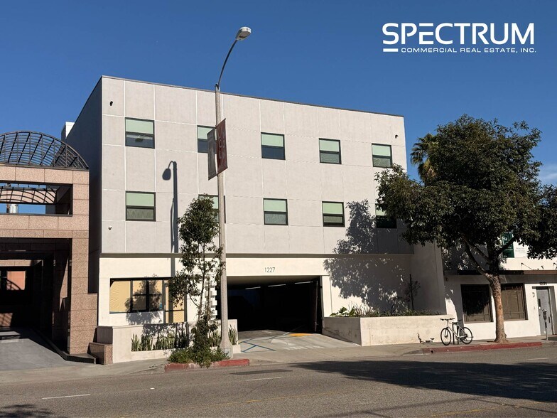 Primary Photo Of 1227 Lincoln Blvd, Santa Monica Medical For Lease