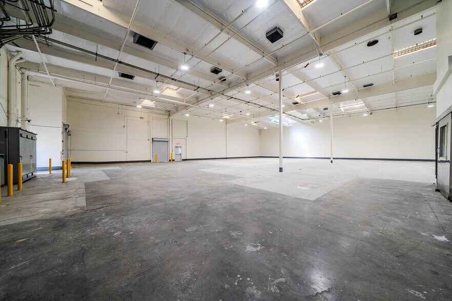 More Photos Of 4569 Firestone Blvd, South Gate Refrigeration Cold Storage For Sale