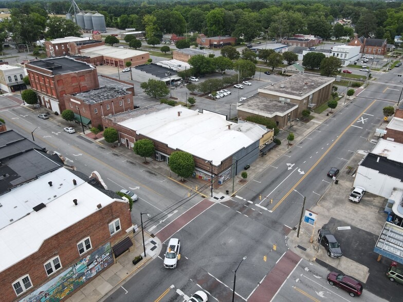 More Photos Of 4267 Lee St, Ayden Freestanding For Lease