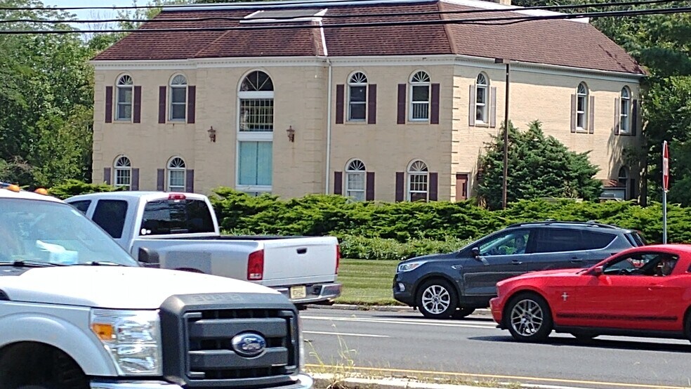 More Photos Of 953 US Highway 202 N, Branchburg Office For Lease