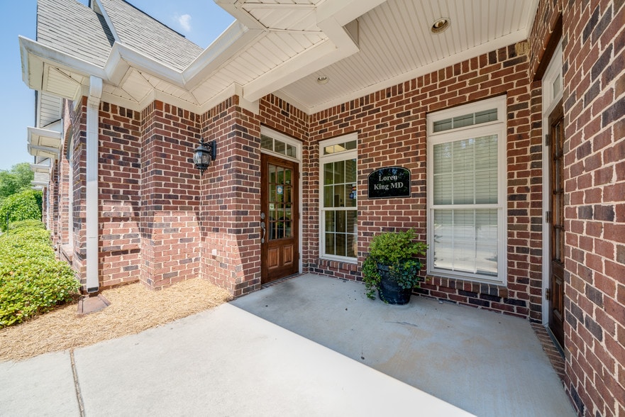 More Photos Of 111 Laurel Creek Rd Se, Calhoun Medical For Lease