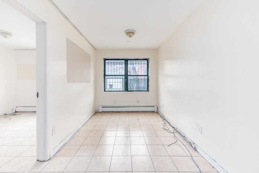More Photos Of 311 Beach 53rd St, Far Rockaway Apartments For Sale