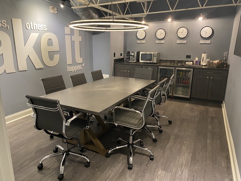 More Photos Of 540 Main St, Hyannis General Retail For Sale