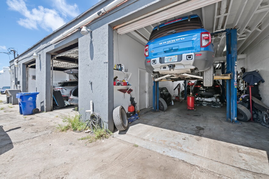 More Photos Of 724-732 NW 8th Ave ave, Fort Lauderdale Industrial For Sale