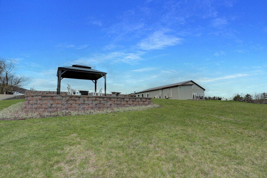 More Photos Of 596 Harman Rd, Halifax Winery Vineyard For Sale