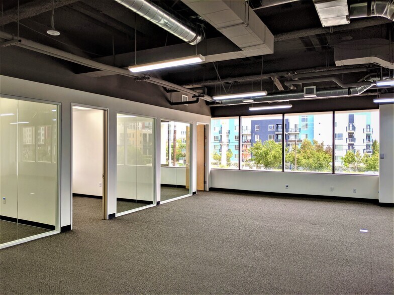 More Photos Of 8787 Complex Dr, San Diego Loft Creative Space For Lease