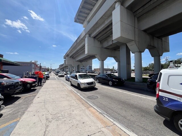 More Photos Of 1110 E 25th St, Hialeah Warehouse For Lease