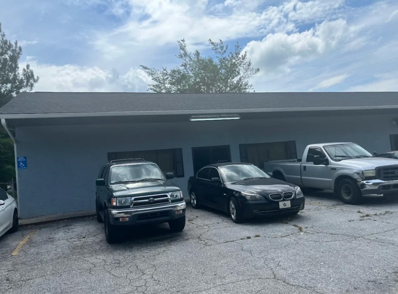 More Photos Of 4434 Austell Powder Springs Rd, Powder Springs Freestanding For Lease