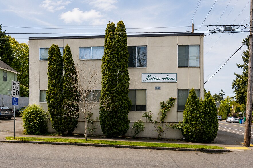More Photos Of 7606-7720 E Burnside St, Portland Apartments For Sale