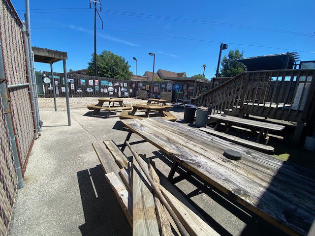 More Photos Of 1803 Main St, Green Bay Bar For Sale