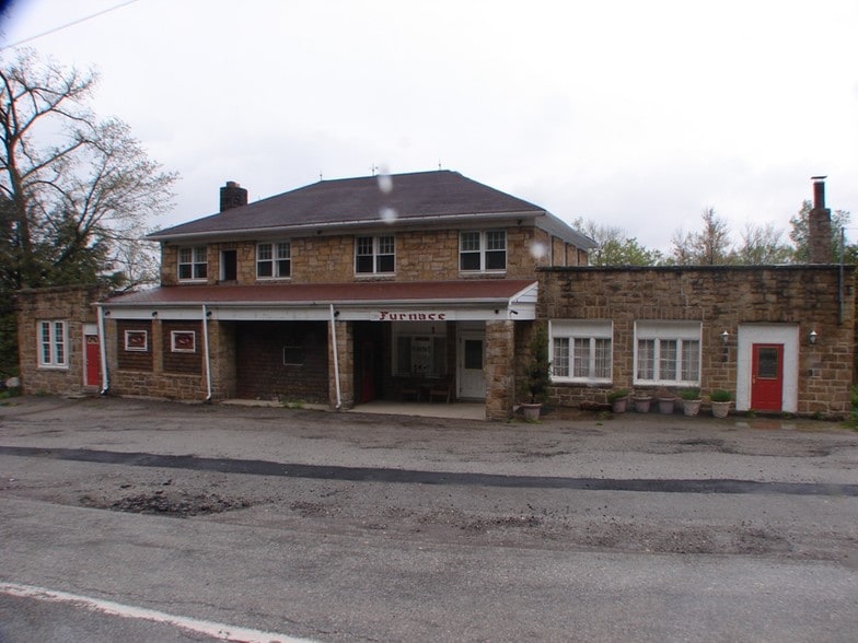 Primary Photo Of 1129 Lincoln Hwy, Laughlintown Restaurant For Sale