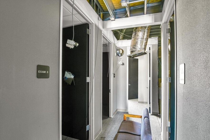 More Photos Of 3308 Longmire Dr, College Station Office For Lease