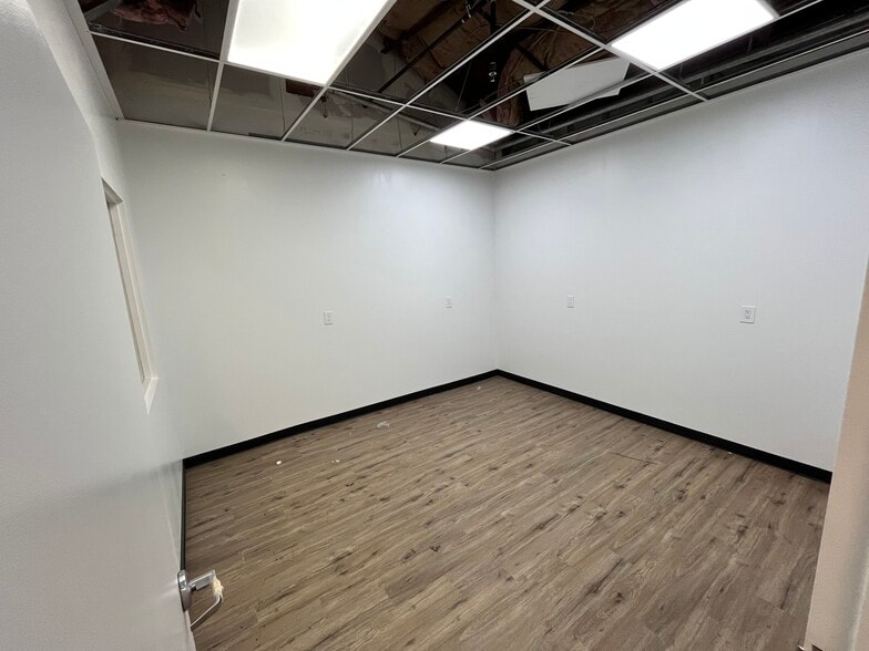 More Photos Of 1710 E 12th St, Oakland Refrigeration Cold Storage For Lease