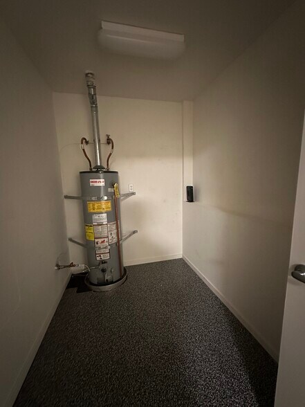 More Photos Of 1800 El Camino Real, Menlo Park Office For Sale