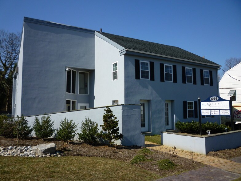 Primary Photo Of 644 W Germantown Pike, Lafayette Hill Office For Lease