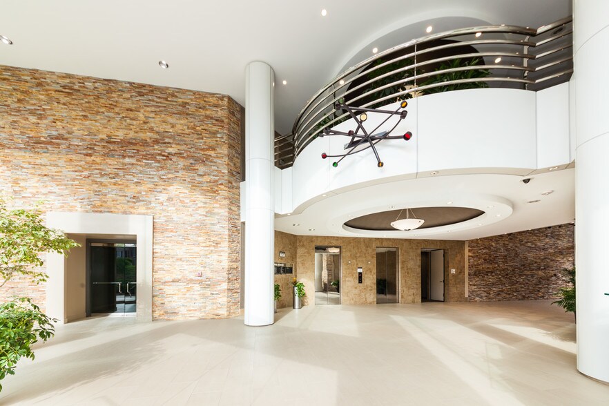 More Photos Of 4360 Chamblee Dunwoody Rd, Atlanta Office For Sale