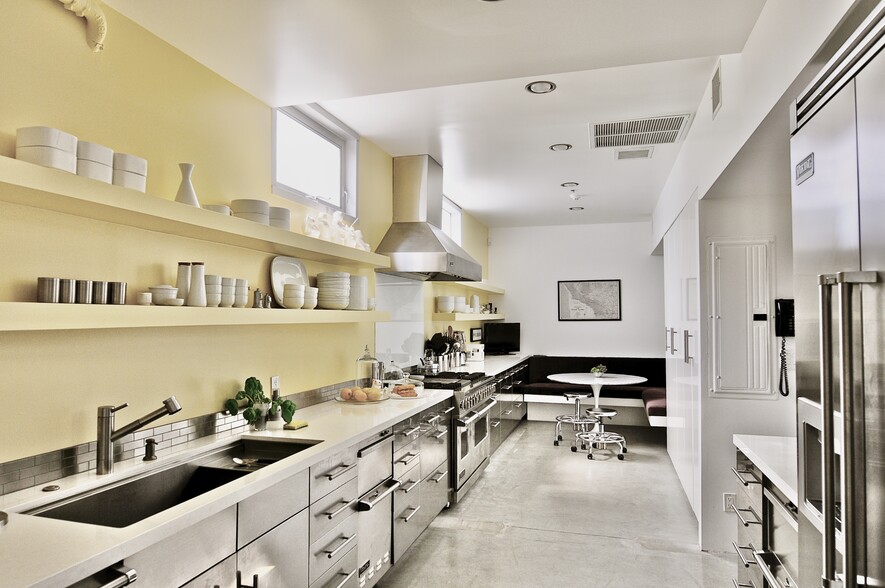 More Photos Of 1920 Olympic Blvd, Santa Monica Loft Creative Space For Lease