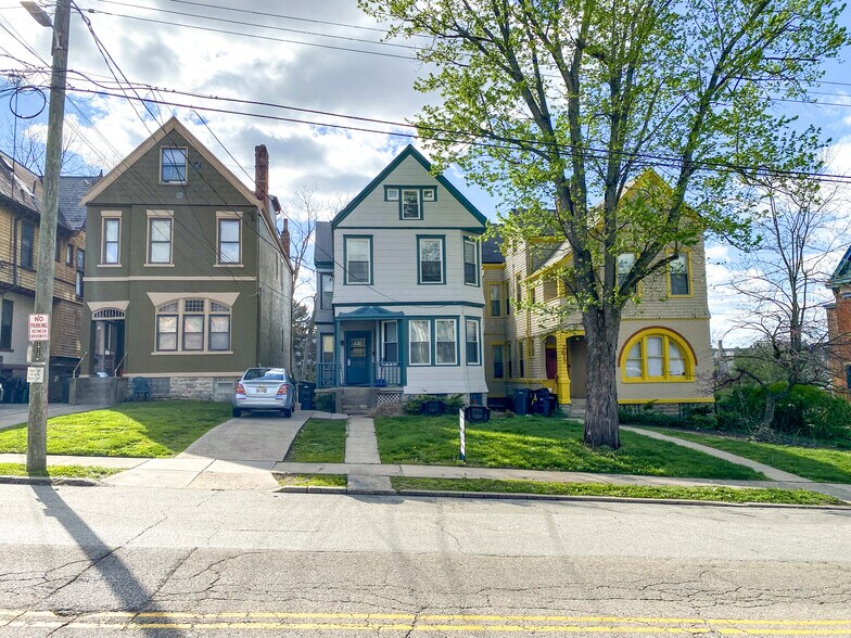More Photos Of , Cincinnati Multifamily For Sale
