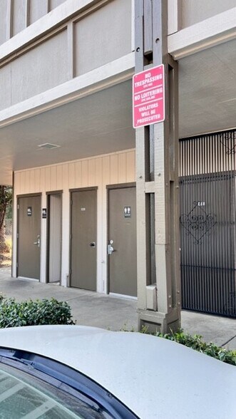 More Photos Of 300-336 S Abel St, Milpitas General Retail For Lease