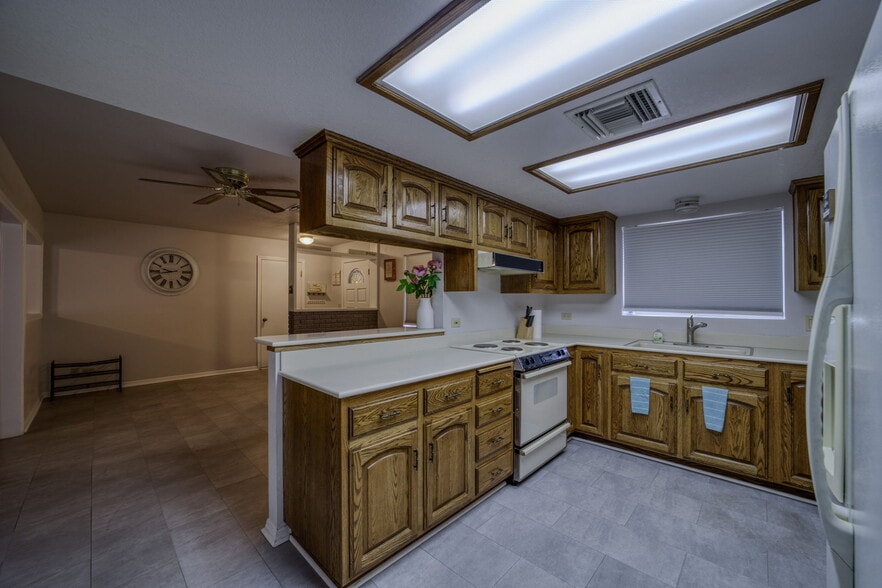 More Photos Of 5201 S Highway 95, Fort Mohave Storefront Retail Office For Sale