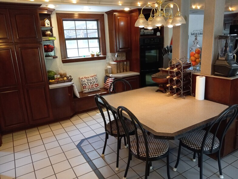 More Photos Of 900 N Burford Ave, Watonga Specialty For Sale